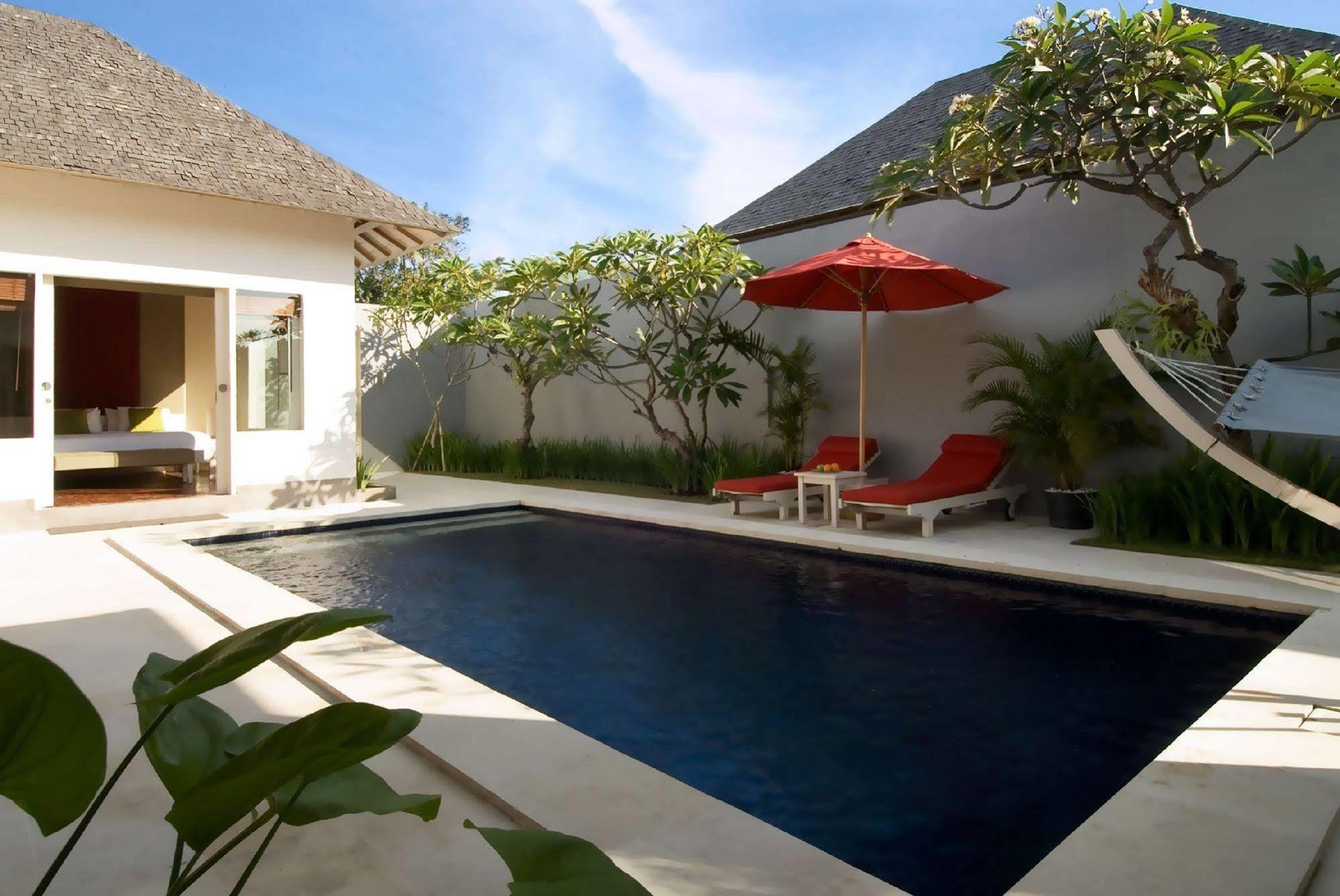 Kamuela Villas Seminyak Exterior foto