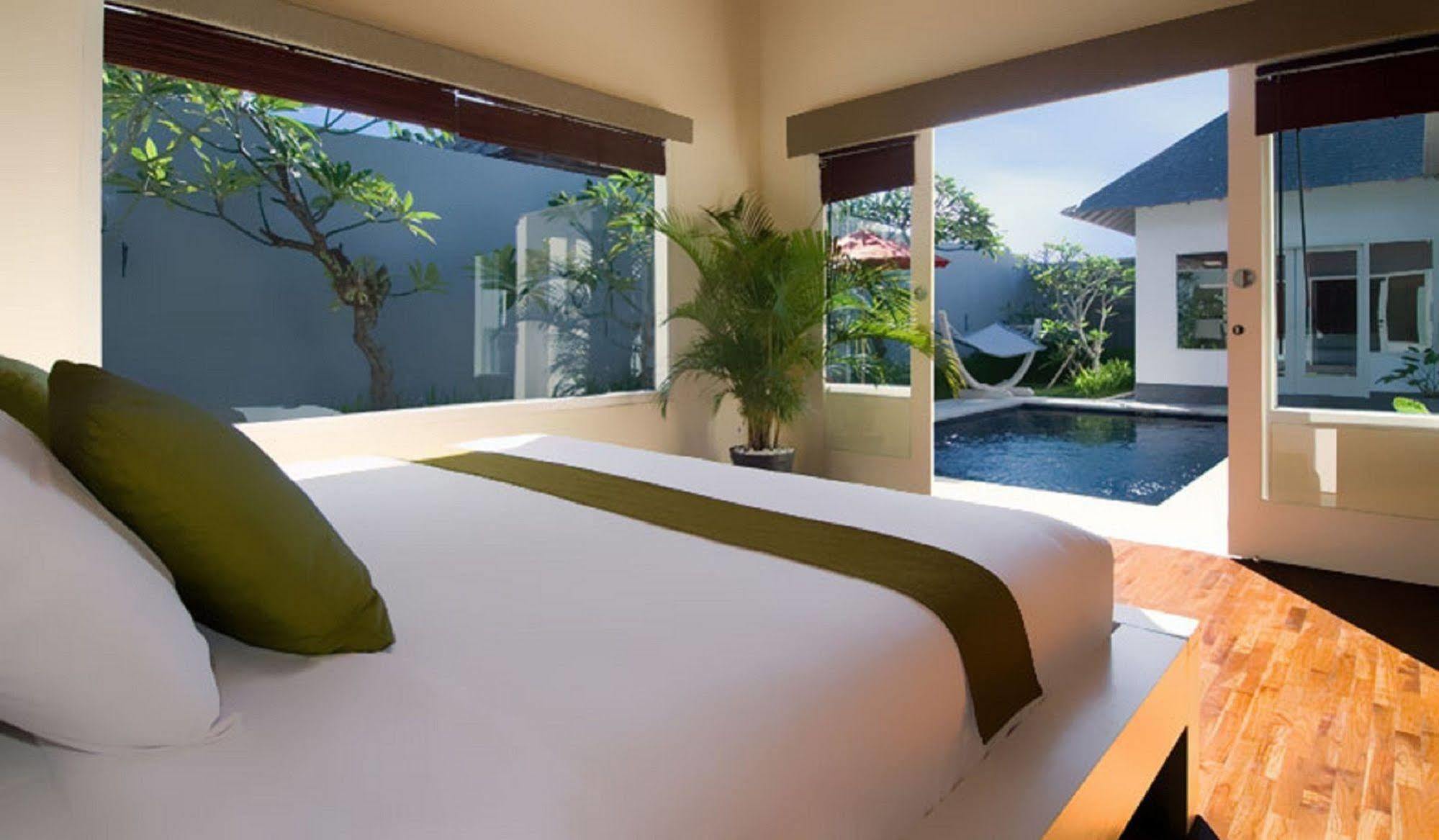 Kamuela Villas Seminyak Exterior foto